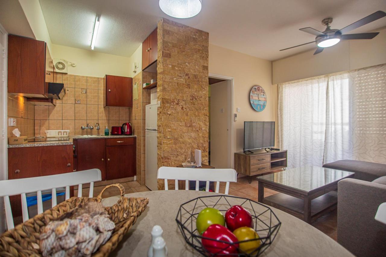 Central, By Sea, Seaview, Renovated 1 Bedroom Flat Λάρνακα Εξωτερικό φωτογραφία